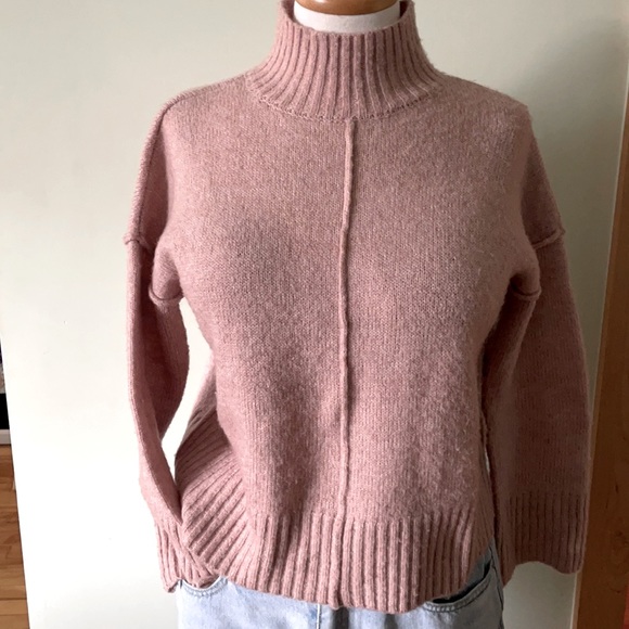 ONLY Turtleneck Sweater in Blush Pink, Size S - Picture 3 of 12
